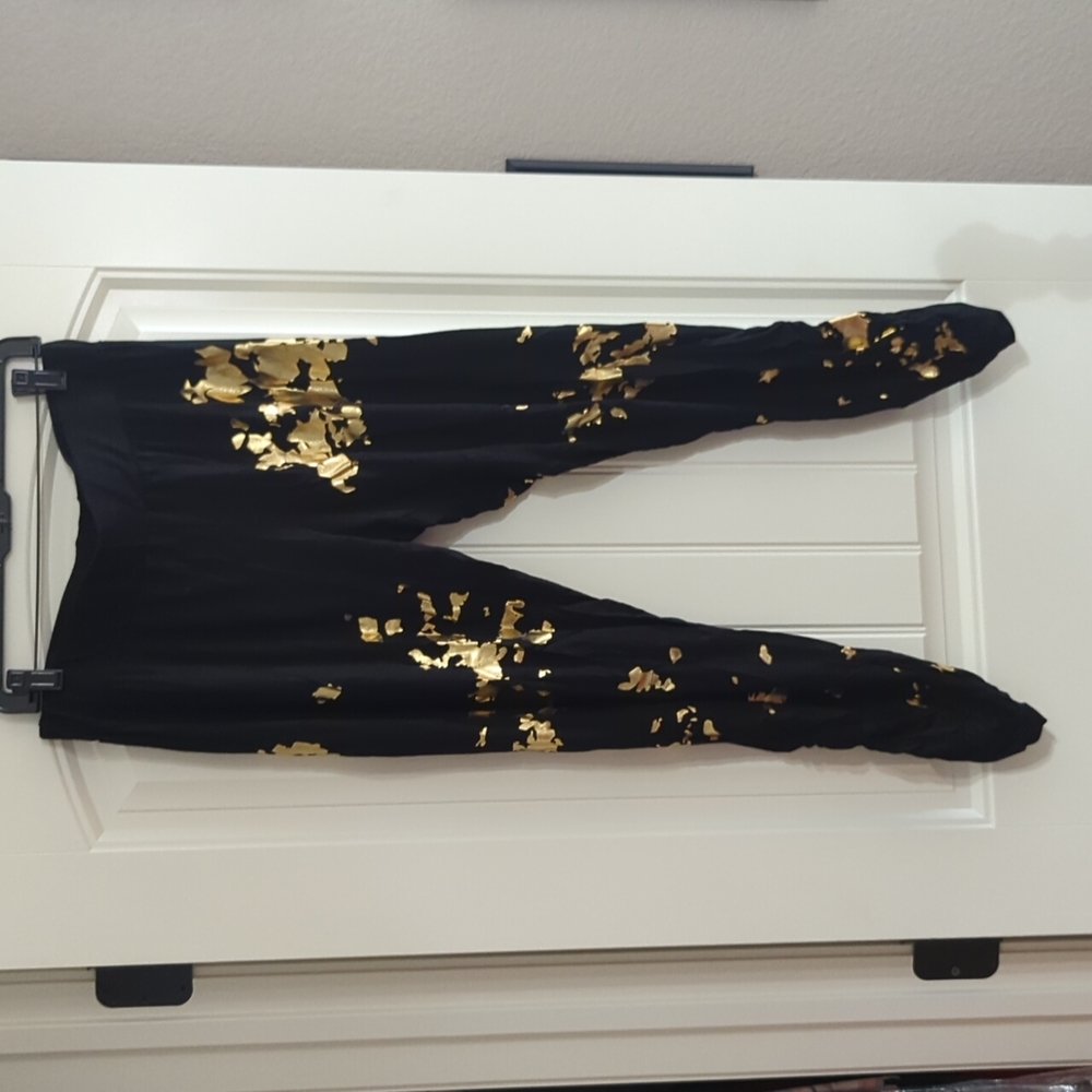 Michael Lauren joggers with gold detail. NWOT. S.